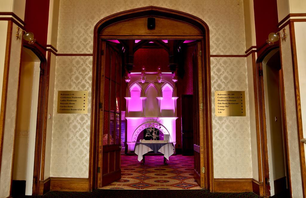 Studley Castle Hotel Exterior photo