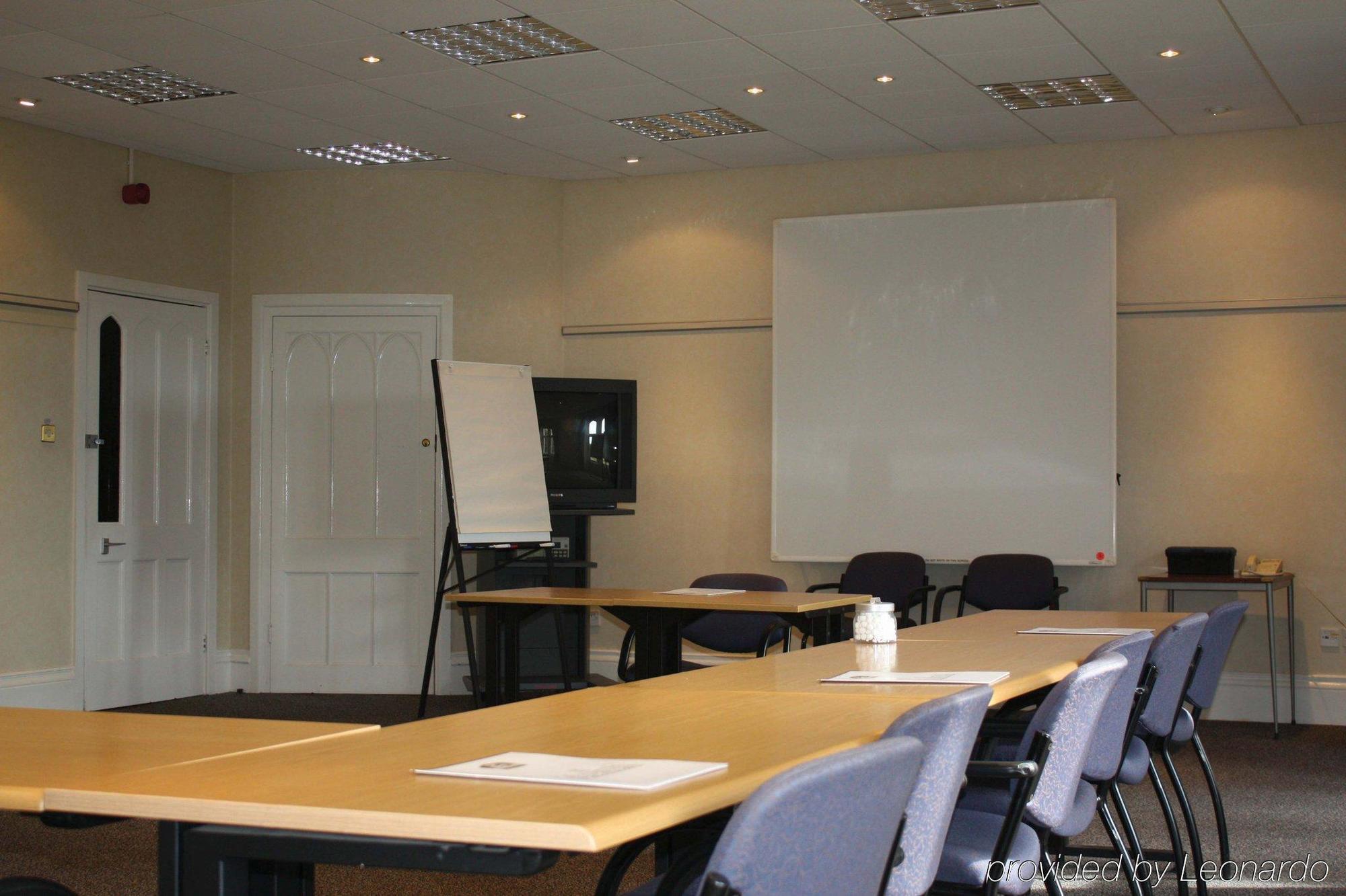 Studley Castle Hotel Business photo