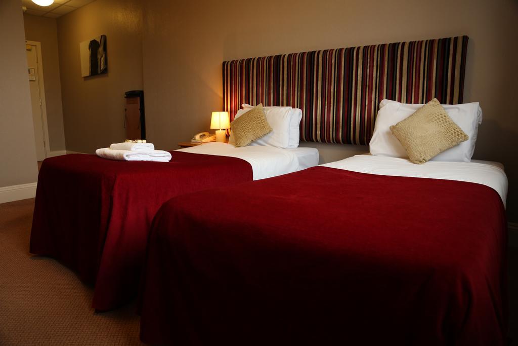 Studley Castle Hotel Room photo